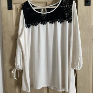 Plus size Liz Claiborne blouse with lace - size 2X